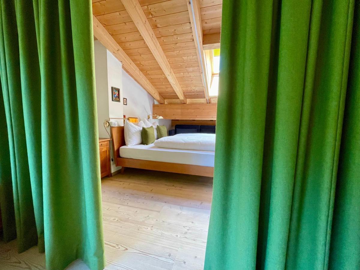 Apartments Da La Vedla Flats San Cassiano  Eksteriør bilde